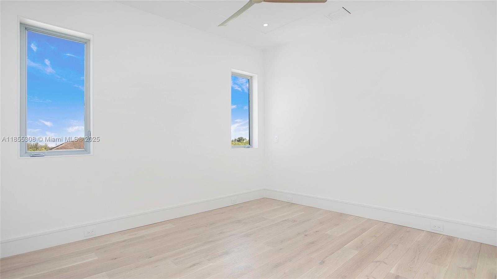 Small Image of 1798 HOLIDAY LN, Naples Number 25