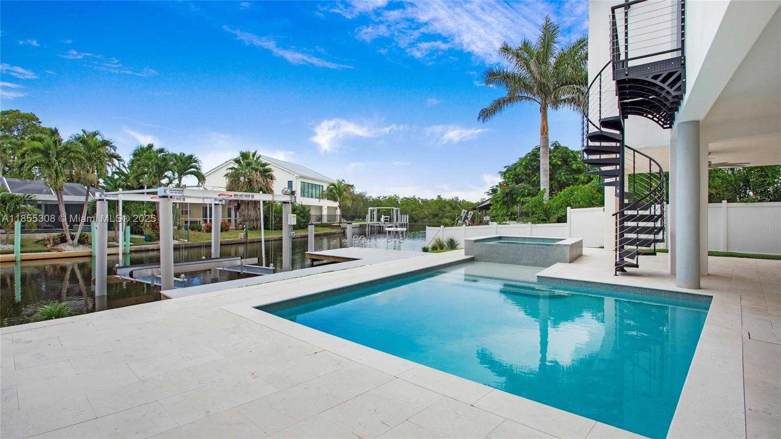 Small Image of 1798 HOLIDAY LN, Naples Number 37
