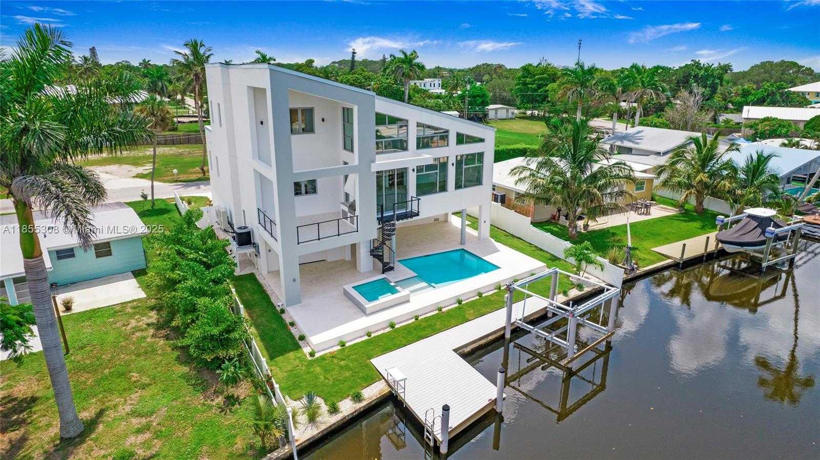 Small Image of 1798 HOLIDAY LN, Naples Number 45