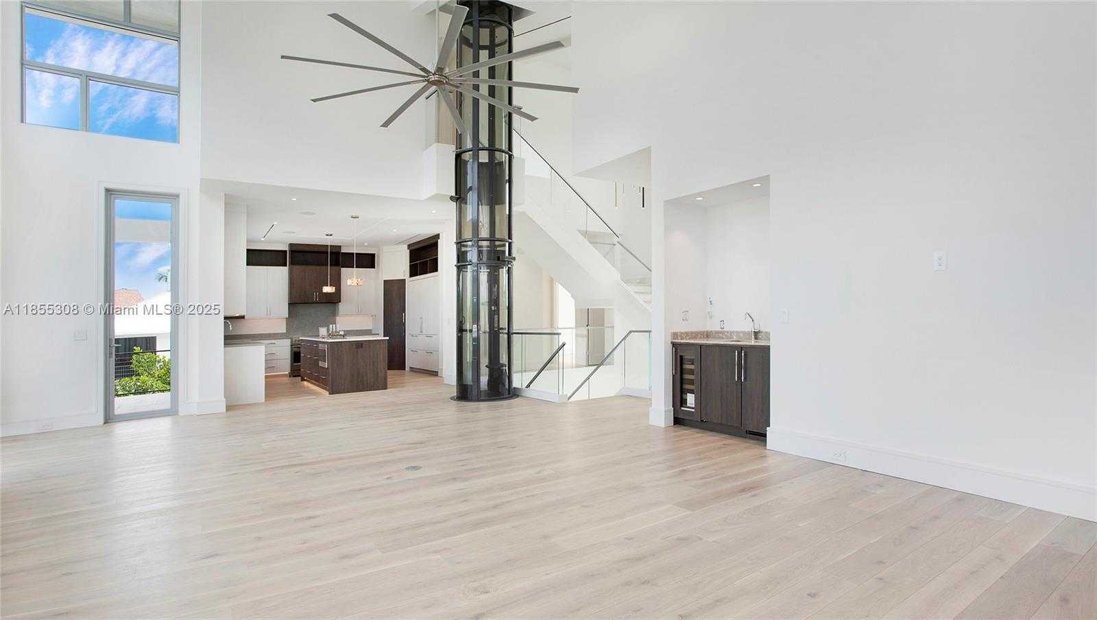 Small Image of 1798 HOLIDAY LN, Naples Number 9