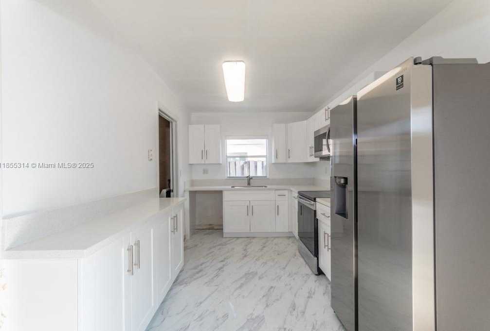 Small Image of 405 SOUTH WEST 78TH TER, North Lauderdale Number 11