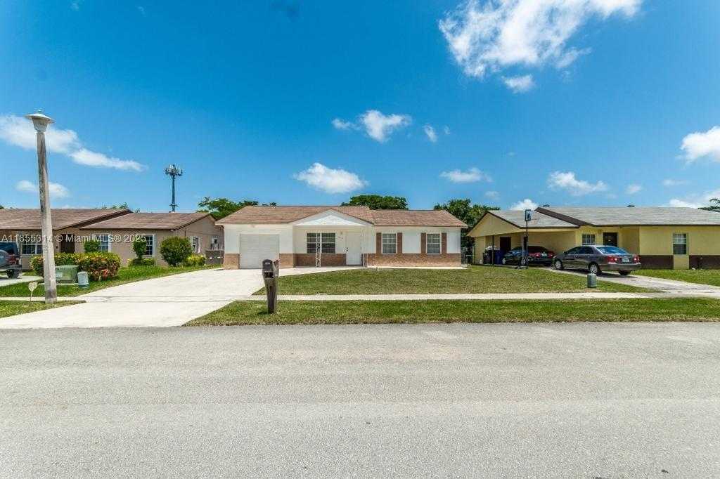 Small Image of 405 SOUTH WEST 78TH TER, North Lauderdale Number 15
