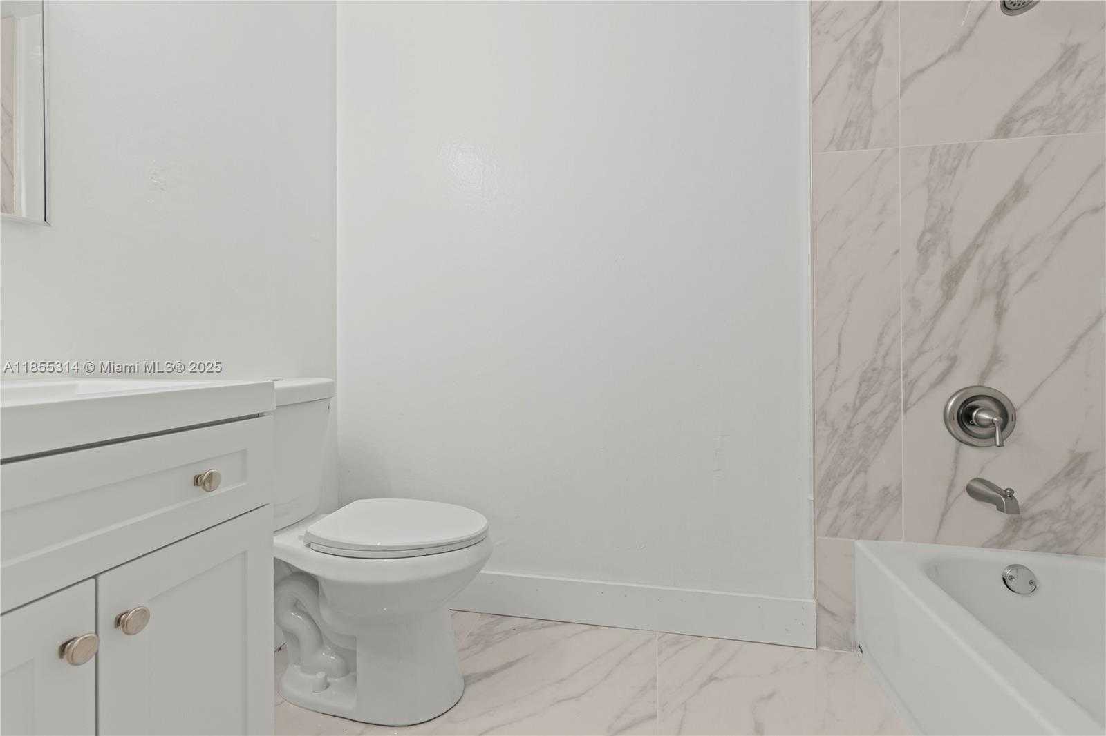 Small Image of 405 SOUTH WEST 78TH TER, North Lauderdale Number 18