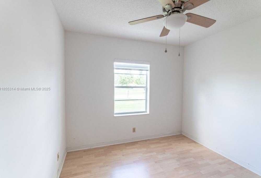 Small Image of 405 SOUTH WEST 78TH TER, North Lauderdale Number 5