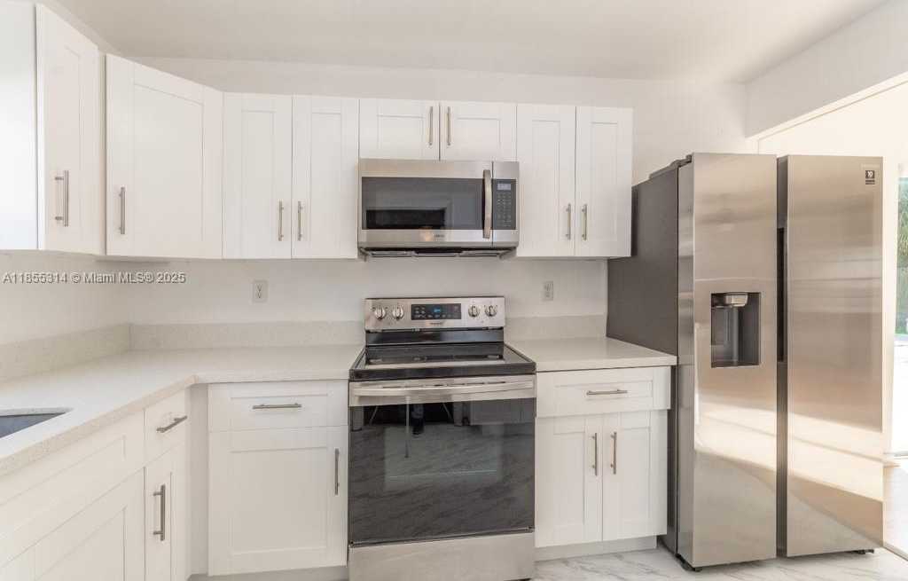 Small Image of 405 SOUTH WEST 78TH TER, North Lauderdale Number 8