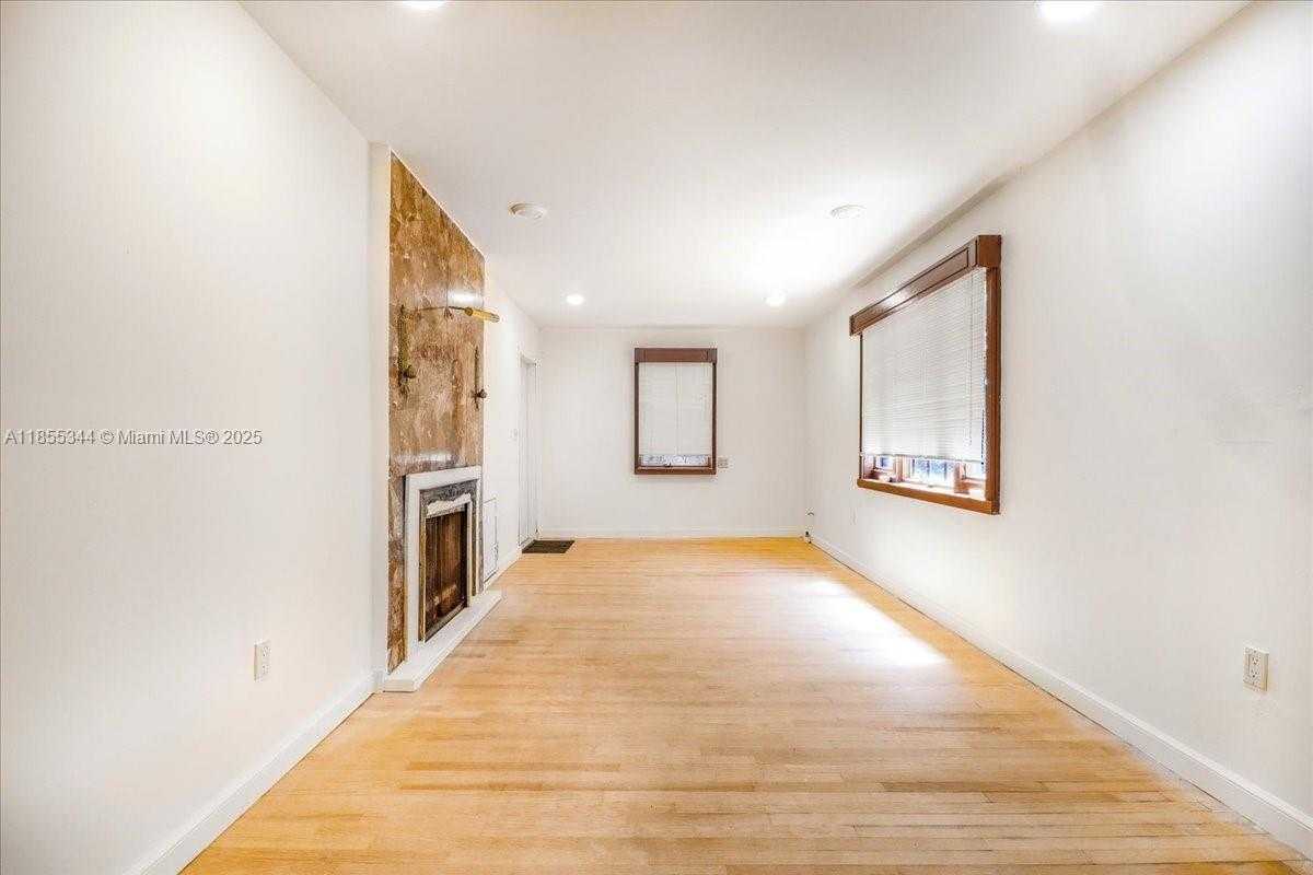 Small Image of 5900 NORTH EAST 5TH AVE, Miami Number 47