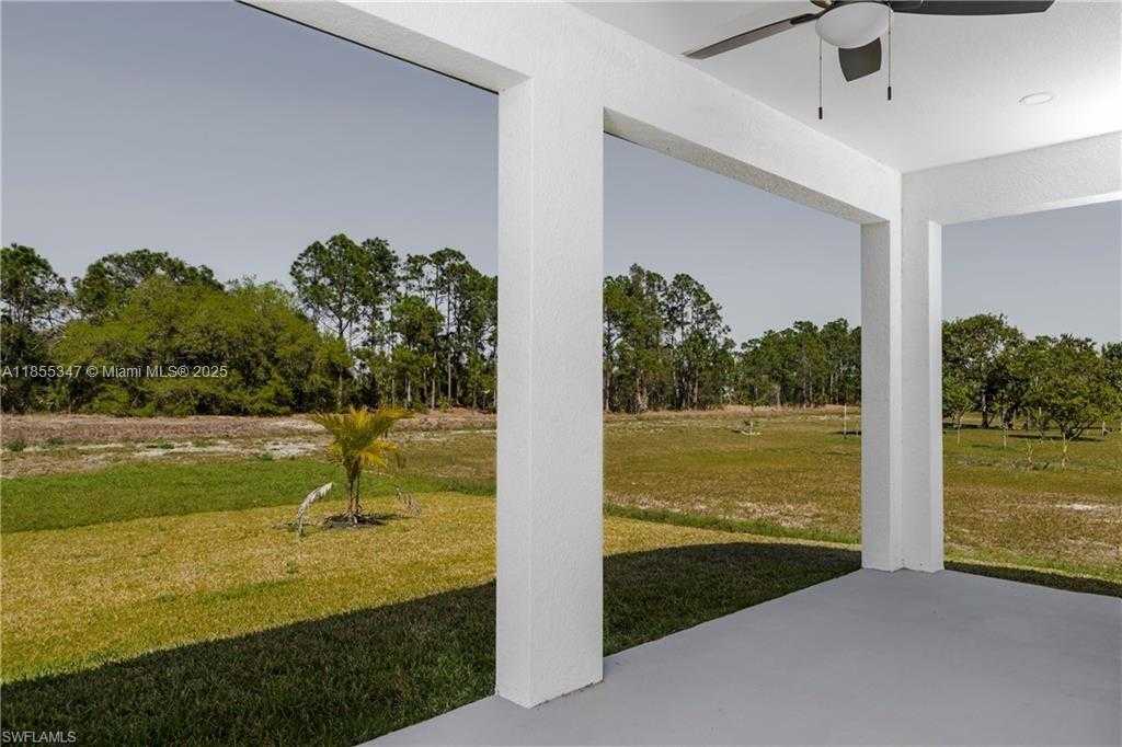 Small Image of 615 Addison St E, Lehigh Acres, FL 33974, USA Number 6