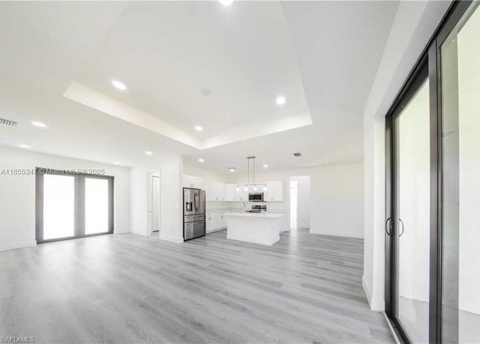 Small Image of 615 Addison St E, Lehigh Acres, FL 33974, USA Number 9