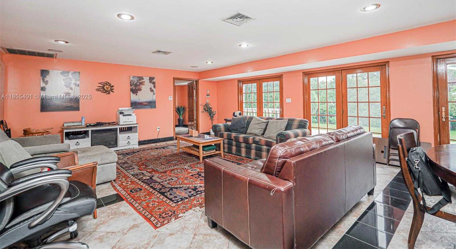 Small Image of 66 CROMWELL CIR, Out of City Number 46