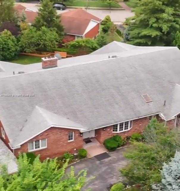 Small Image of 66 CROMWELL CIR, Out of City Number 65