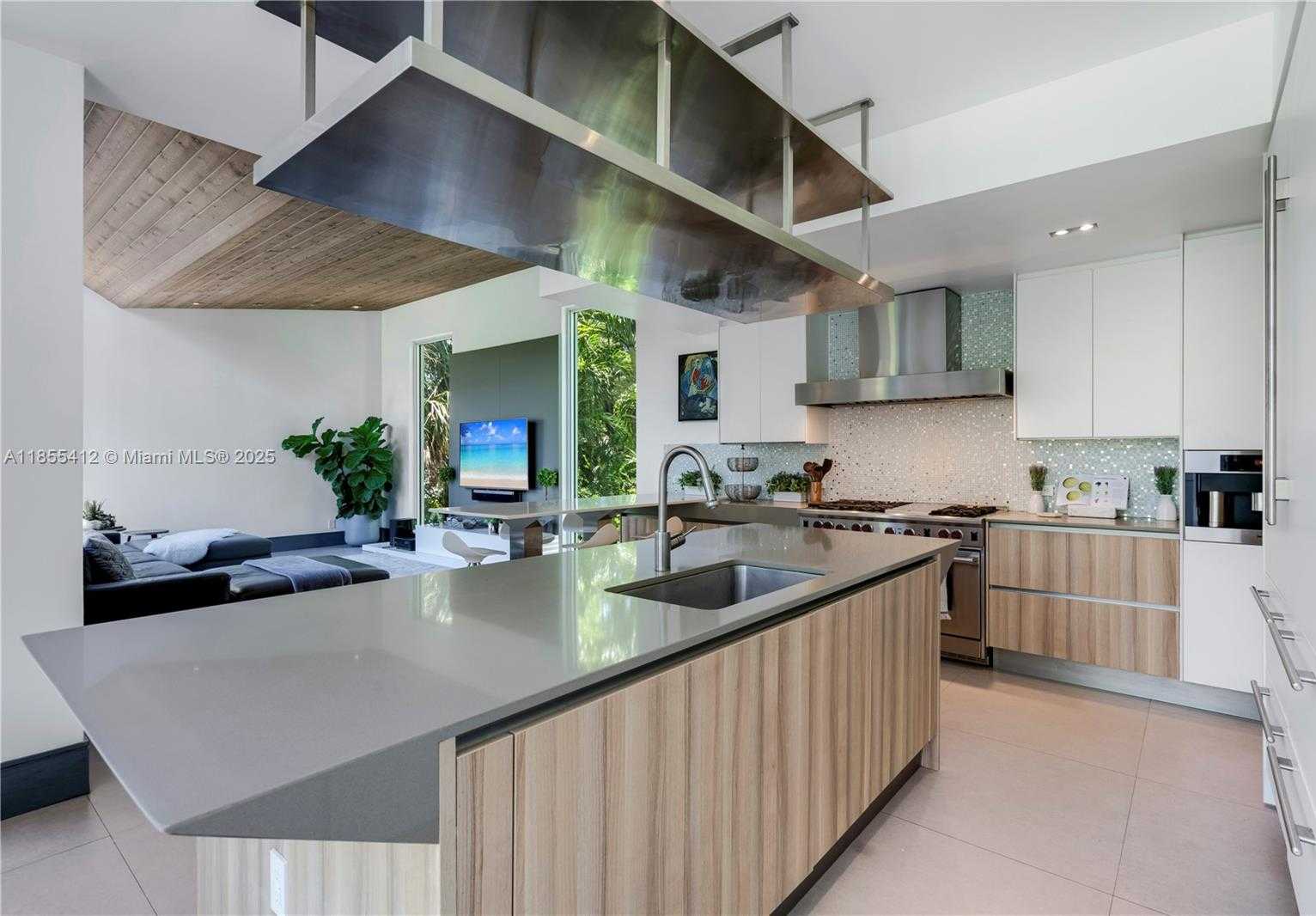 Small Image of 545 SABAL PALM, Key Biscayne Number 18