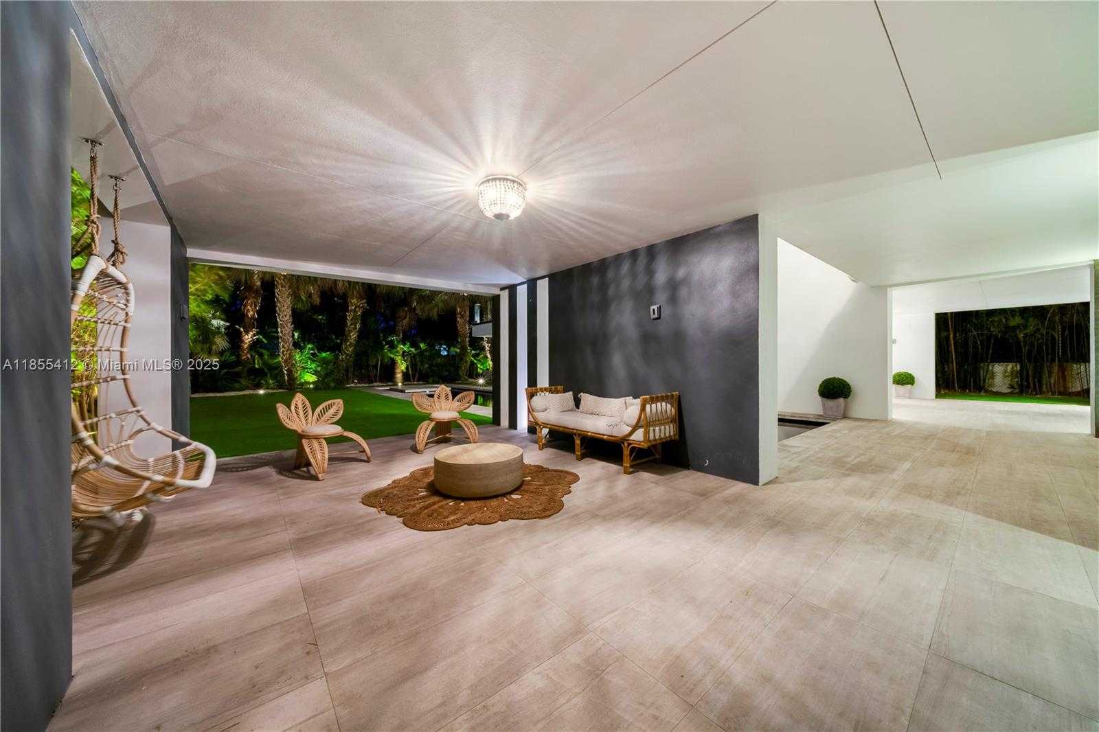 Small Image of 545 SABAL PALM, Key Biscayne Number 22