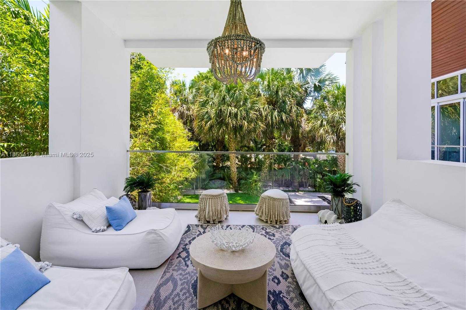 Small Image of 545 SABAL PALM, Key Biscayne Number 29