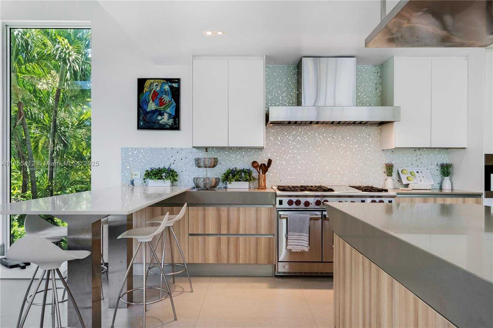 Small Image of 545 SABAL PALM, Key Biscayne Number 54