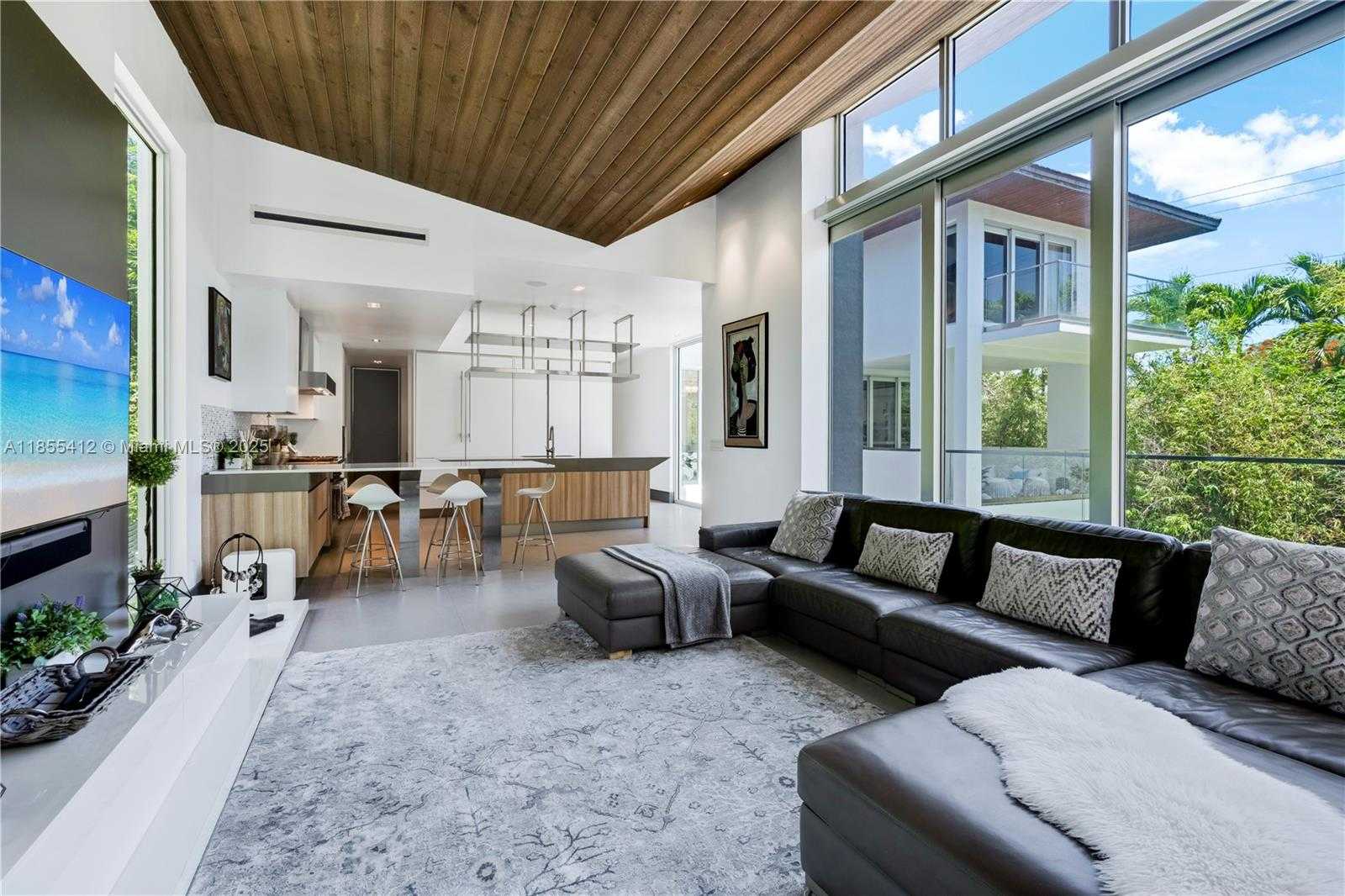 Small Image of 545 SABAL PALM, Key Biscayne Number 65
