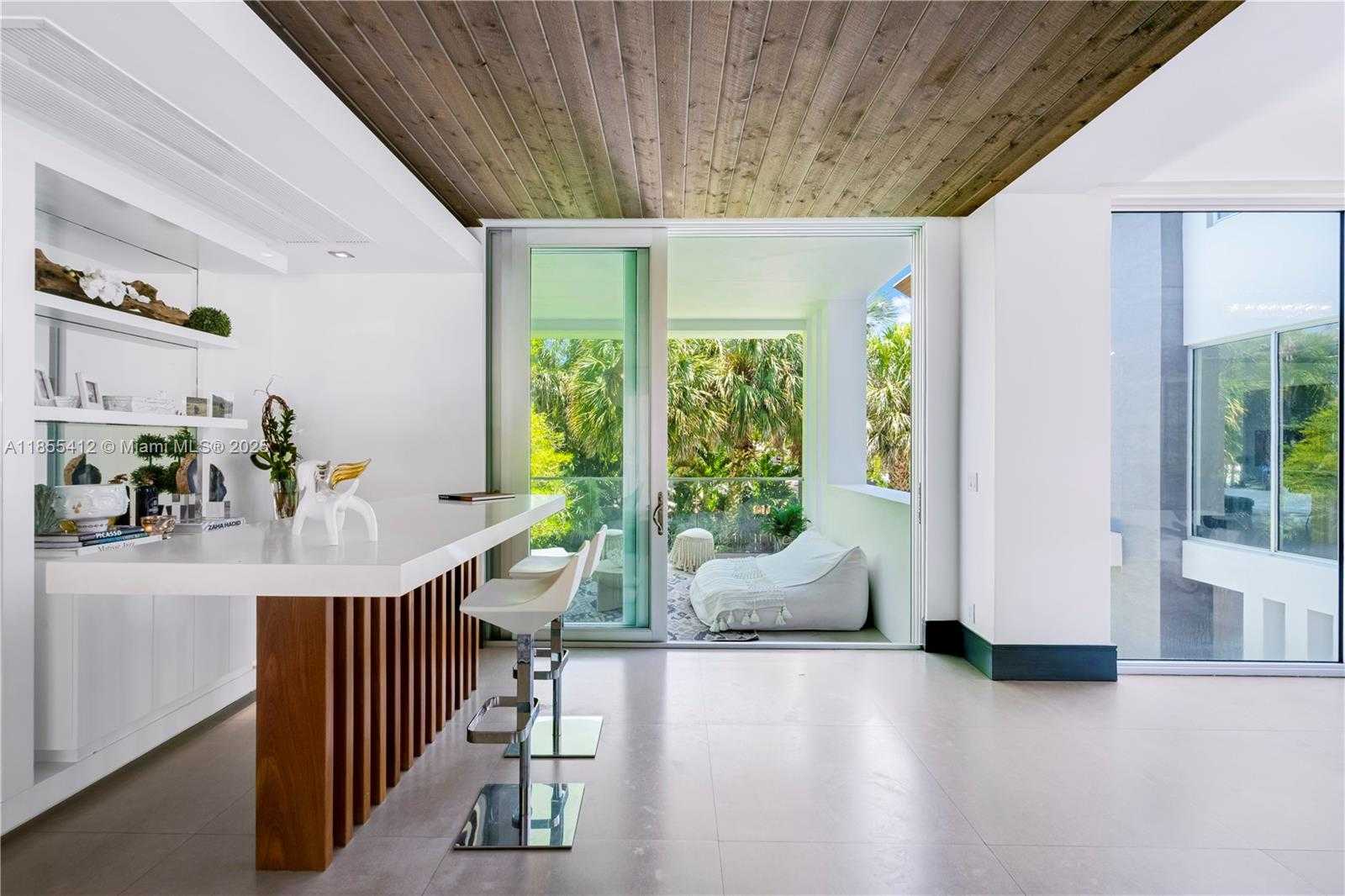 Small Image of 545 SABAL PALM, Key Biscayne Number 77