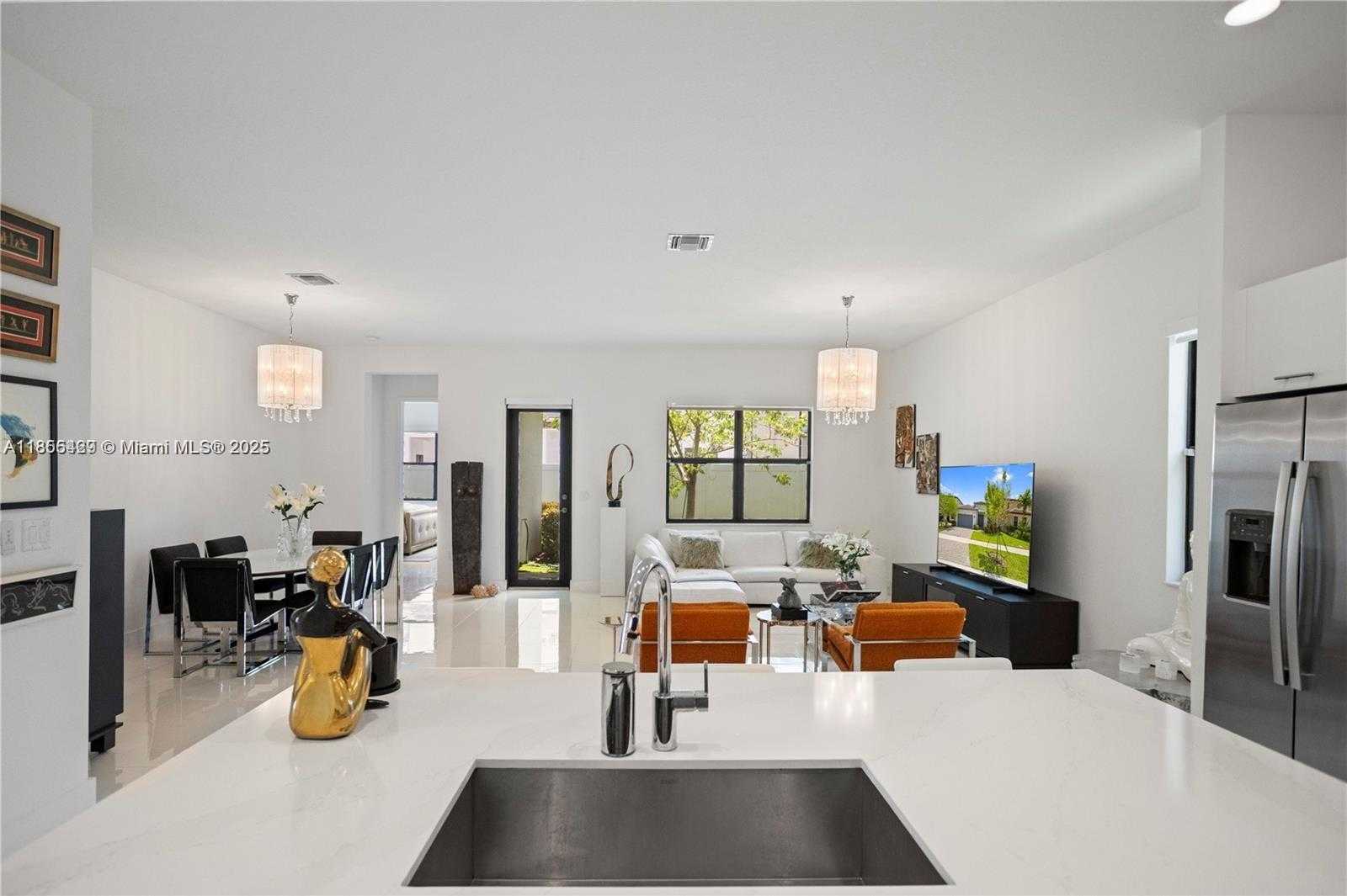 Small Image of 4407 SOUTH WEST 175TH AVE, Miramar Number 11
