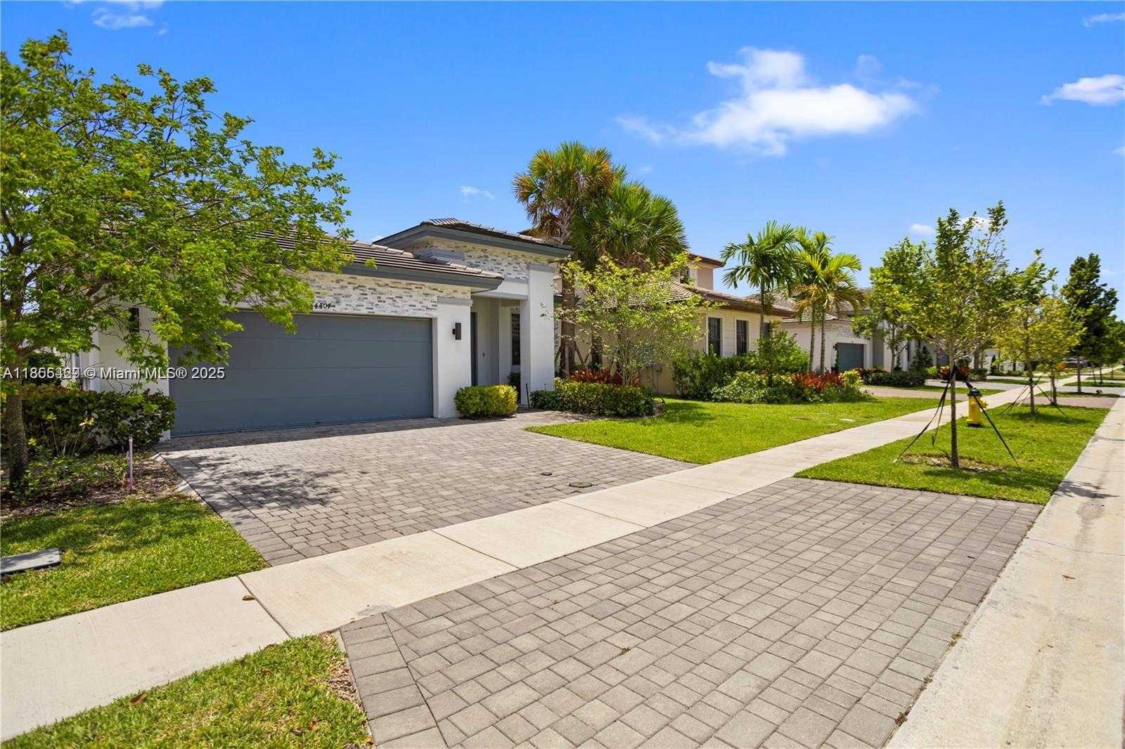 Small Image of 4407 SOUTH WEST 175TH AVE, Miramar Number 3