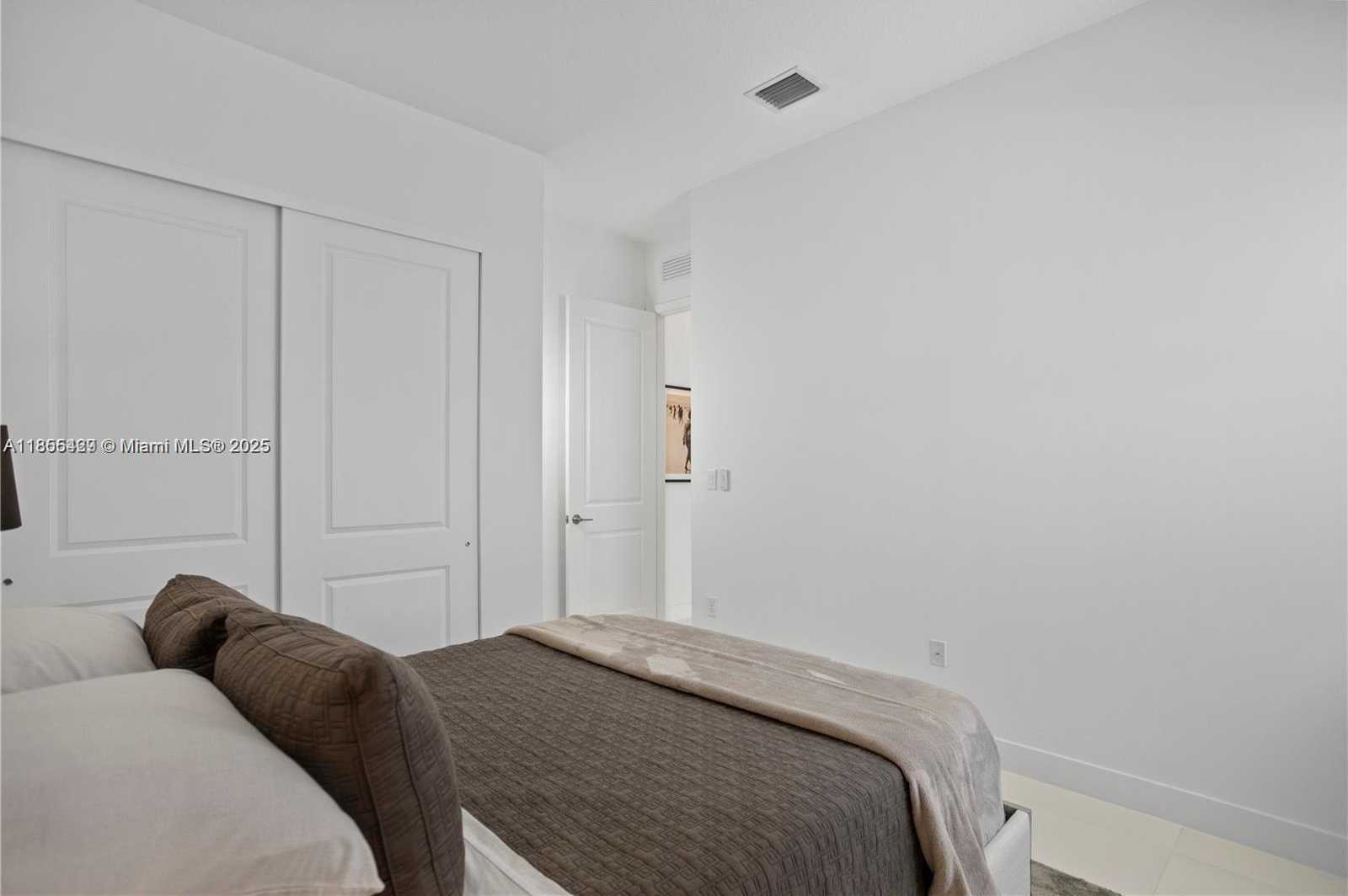 Small Image of 4407 SOUTH WEST 175TH AVE, Miramar Number 38