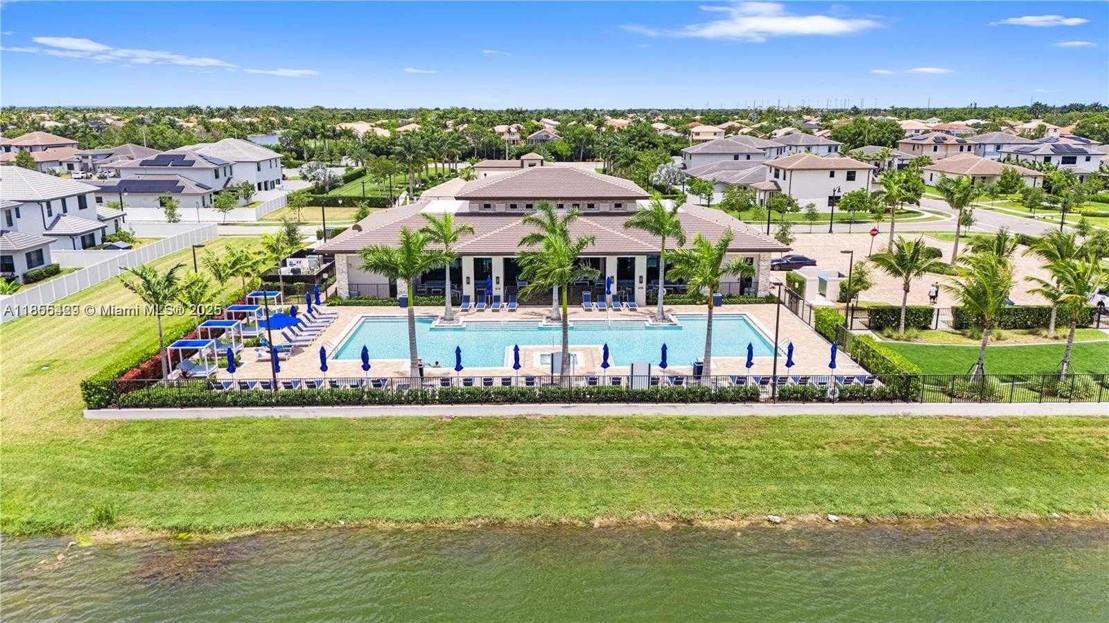Small Image of 4407 SOUTH WEST 175TH AVE, Miramar Number 44