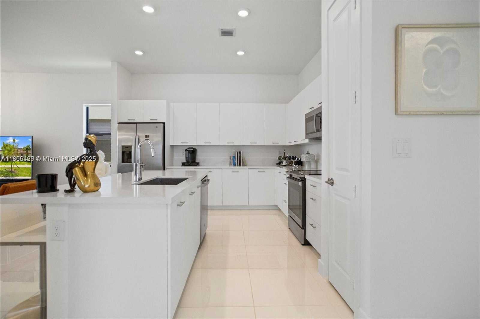 Small Image of 4407 SOUTH WEST 175TH AVE, Miramar Number 9