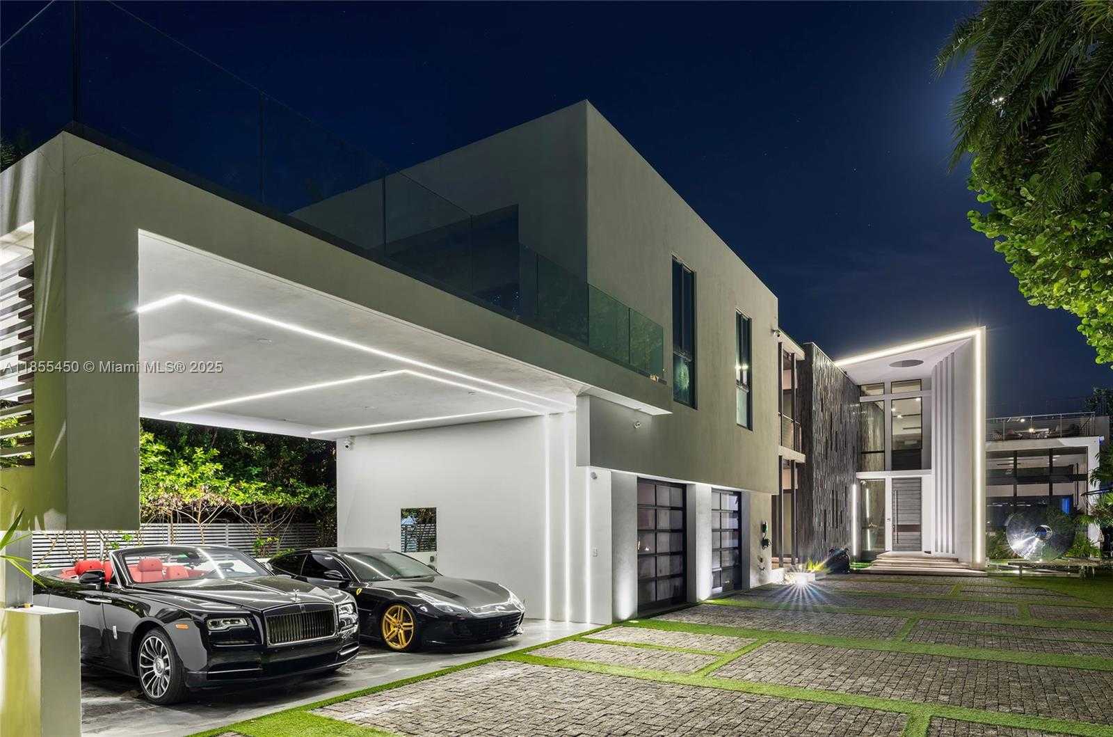 Small Image of 528 LAKEVIEW CT, Miami Beach Number 12