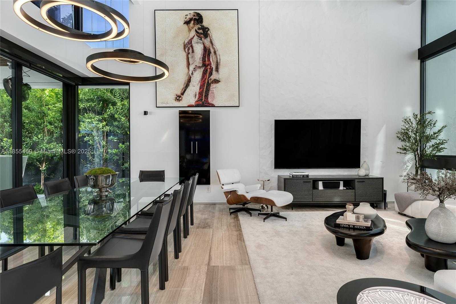 Small Image of 528 LAKEVIEW CT, Miami Beach Number 30