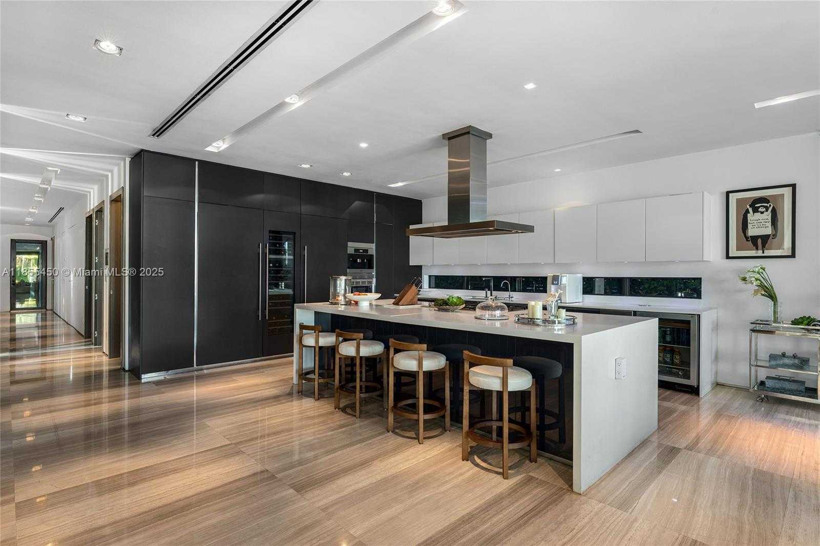 Small Image of 528 LAKEVIEW CT, Miami Beach Number 39