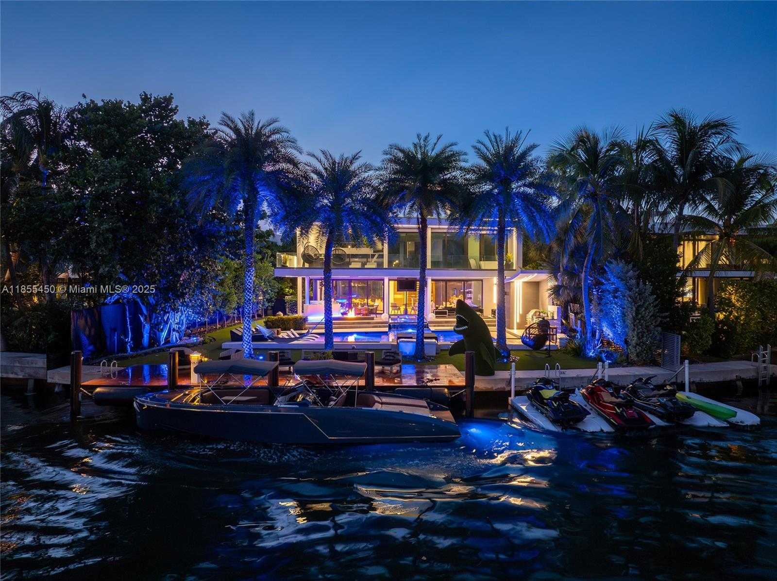 Small Image of 528 LAKEVIEW CT, Miami Beach Number 5
