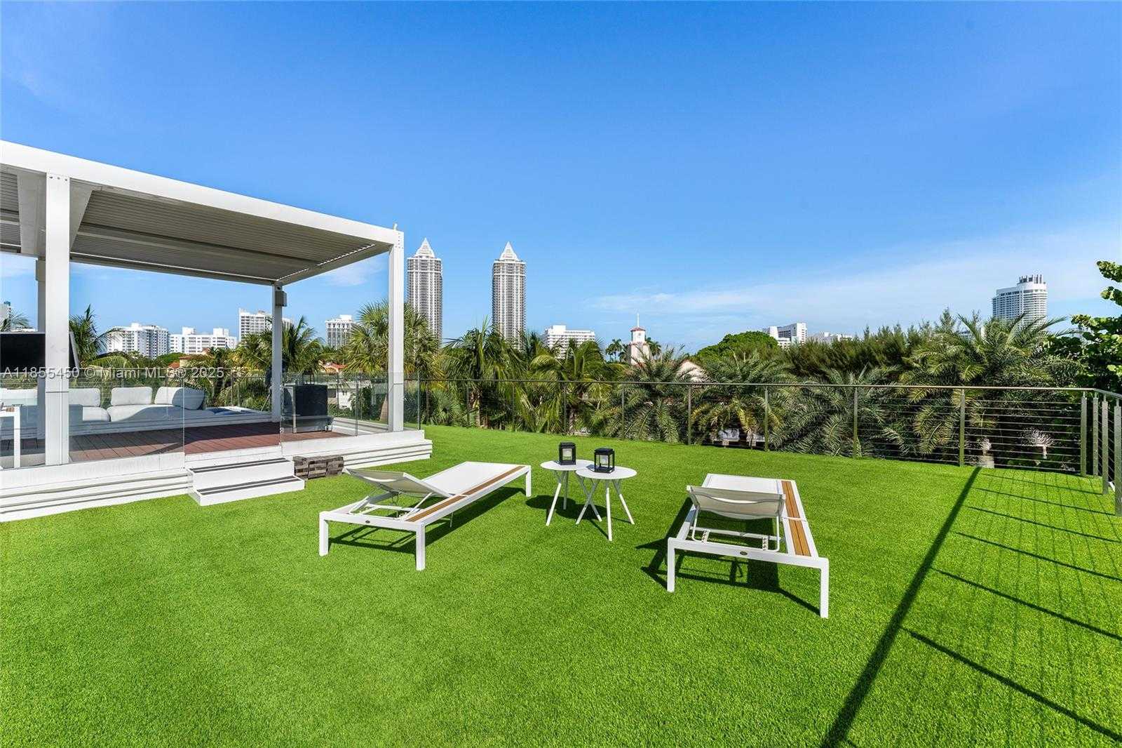 Small Image of 528 LAKEVIEW CT, Miami Beach Number 59
