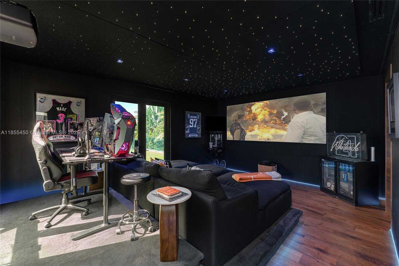 Small Image of 528 LAKEVIEW CT, Miami Beach Number 65