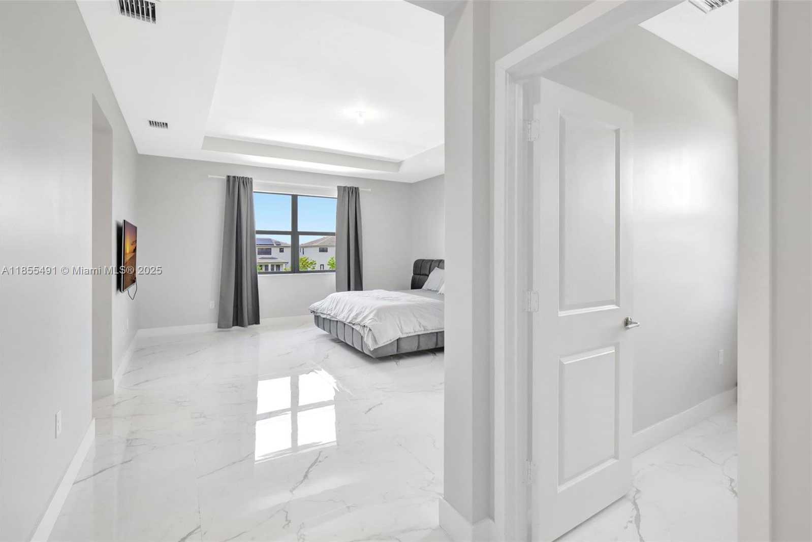 Small Image of 4520 SOUTH WEST 173RD AVE, Miramar Number 28