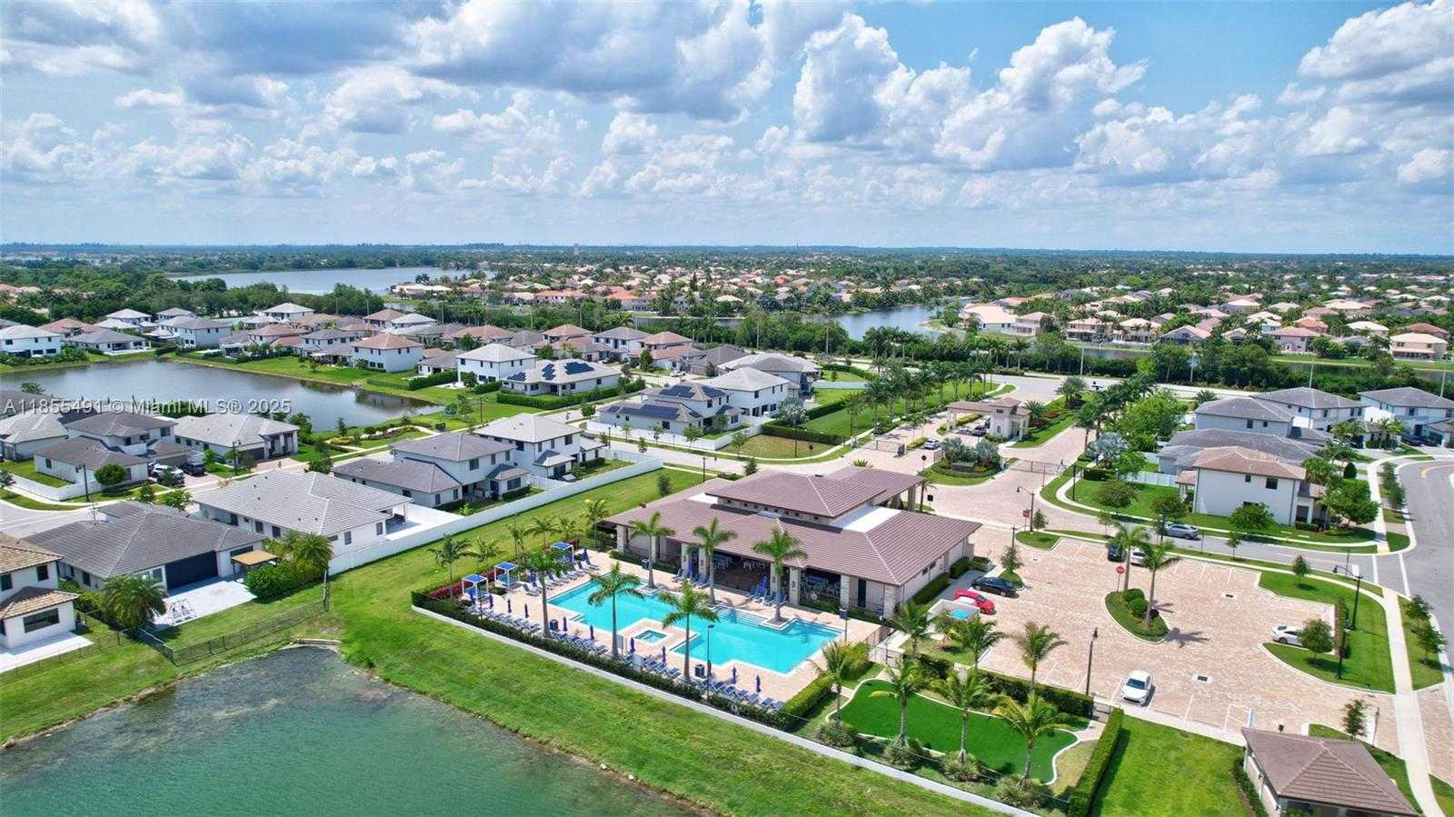 Small Image of 4520 SOUTH WEST 173RD AVE, Miramar Number 65