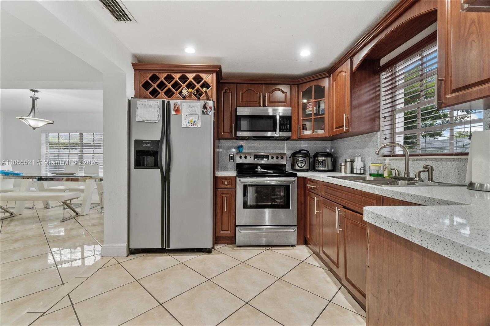 Small Image of 7230 NORTH WEST 5TH ST, Miami Number 13