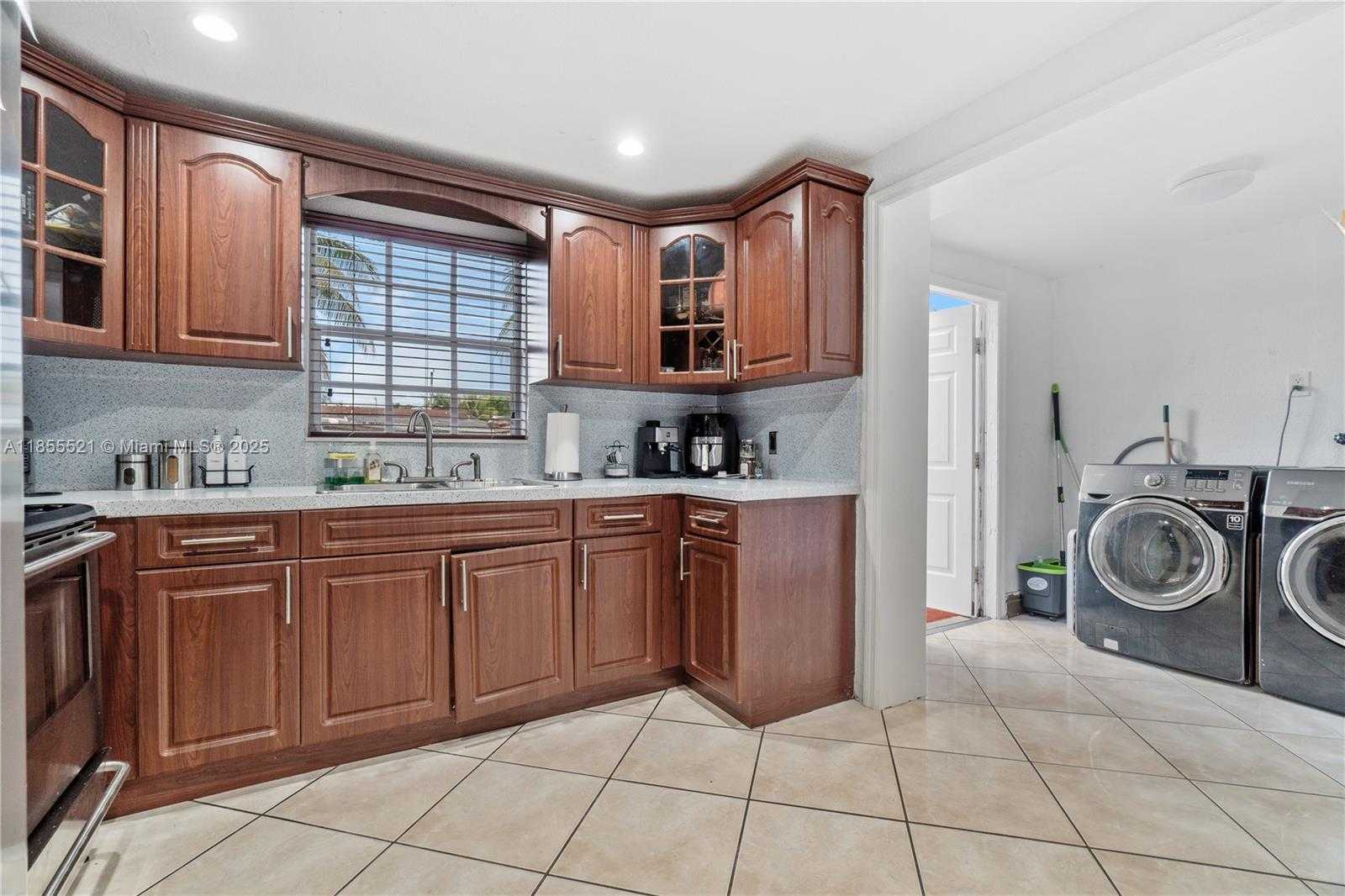 Small Image of 7230 NORTH WEST 5TH ST, Miami Number 16