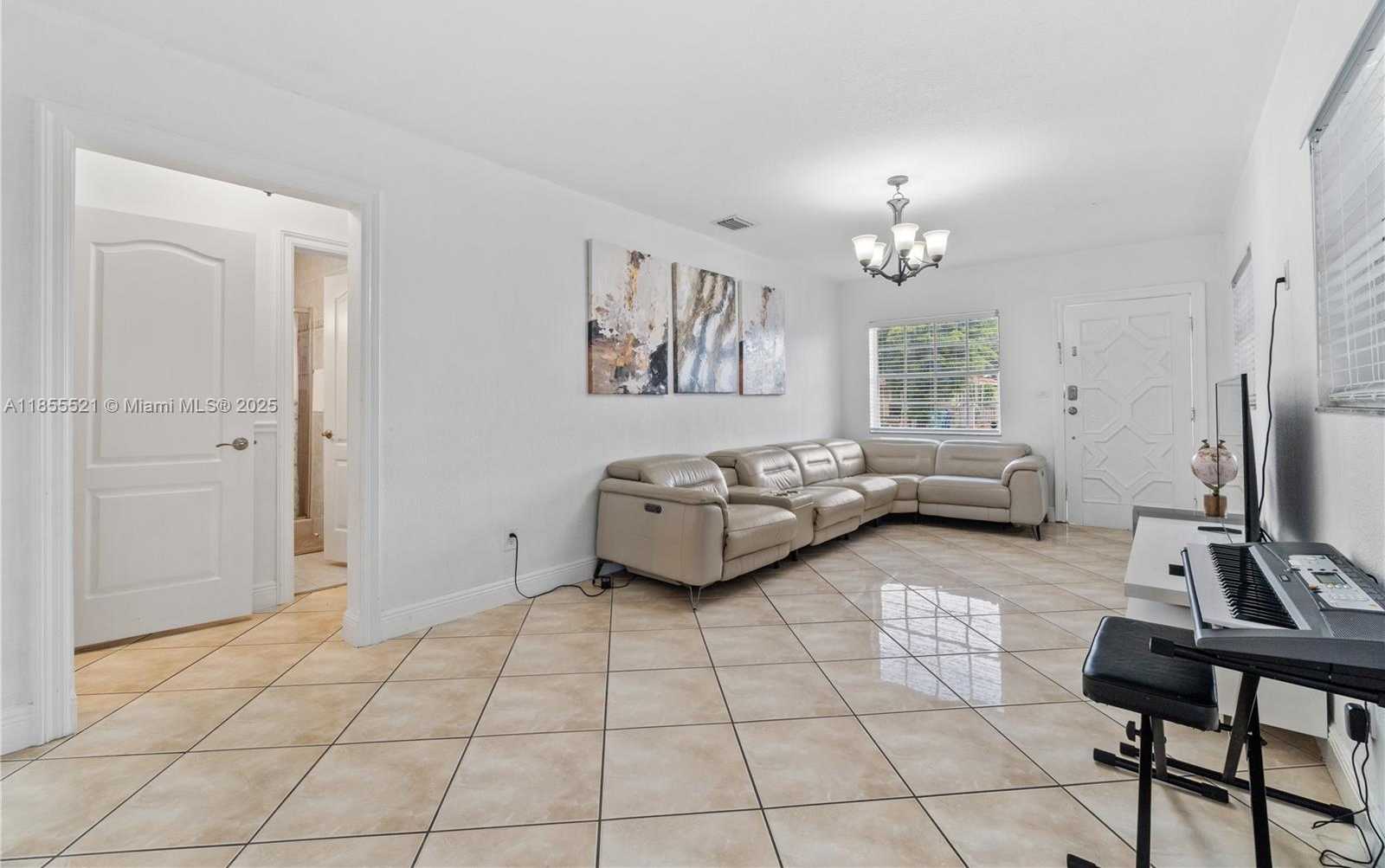 Small Image of 7230 NORTH WEST 5TH ST, Miami Number 4