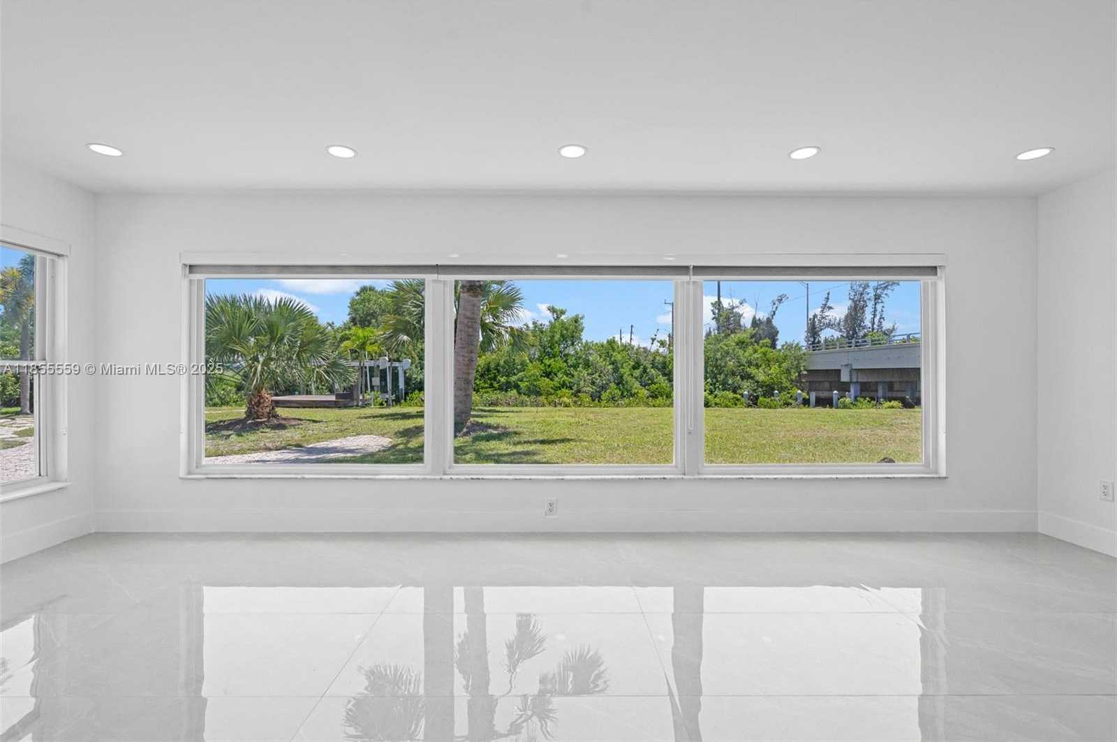 Small Image of 3120 MAGNOLIA WAY, Punta Gorda Number 10