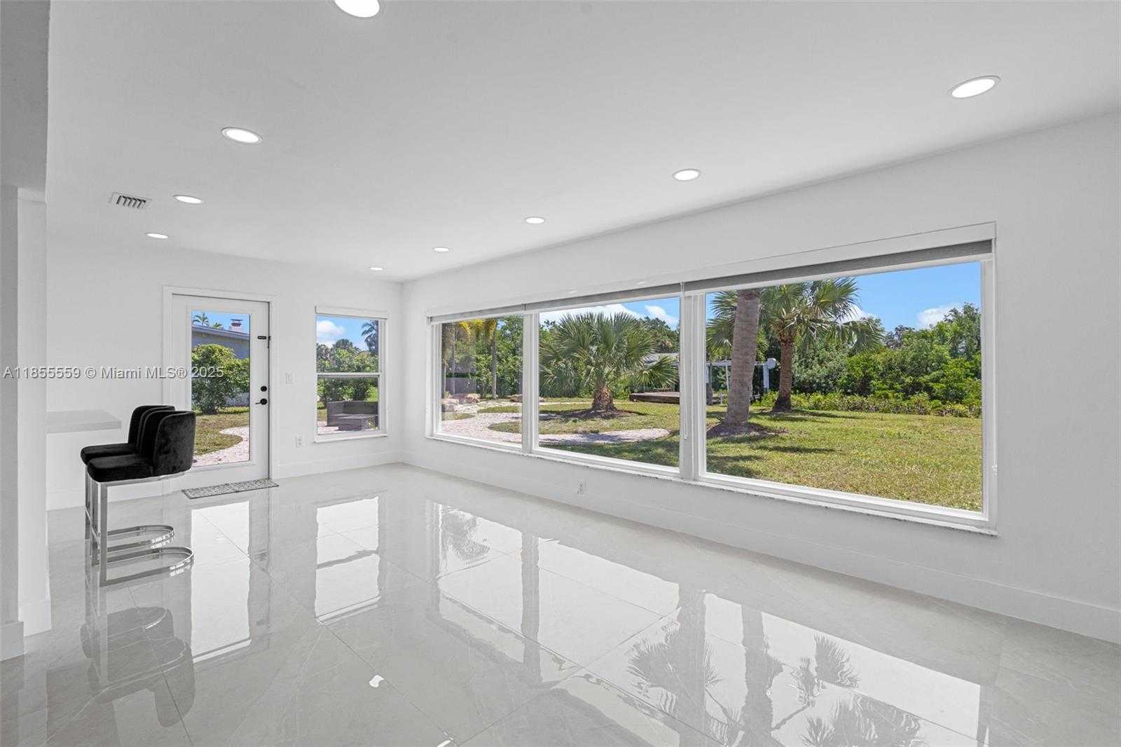 Small Image of 3120 MAGNOLIA WAY, Punta Gorda Number 11