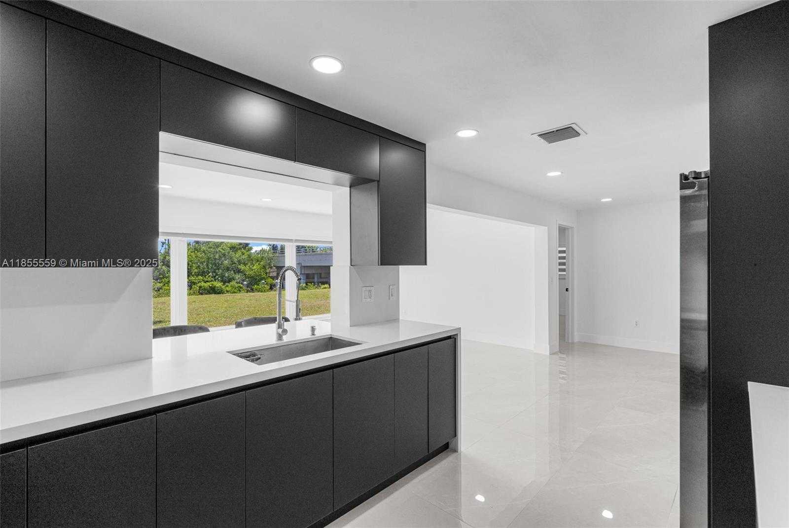 Small Image of 3120 MAGNOLIA WAY, Punta Gorda Number 19