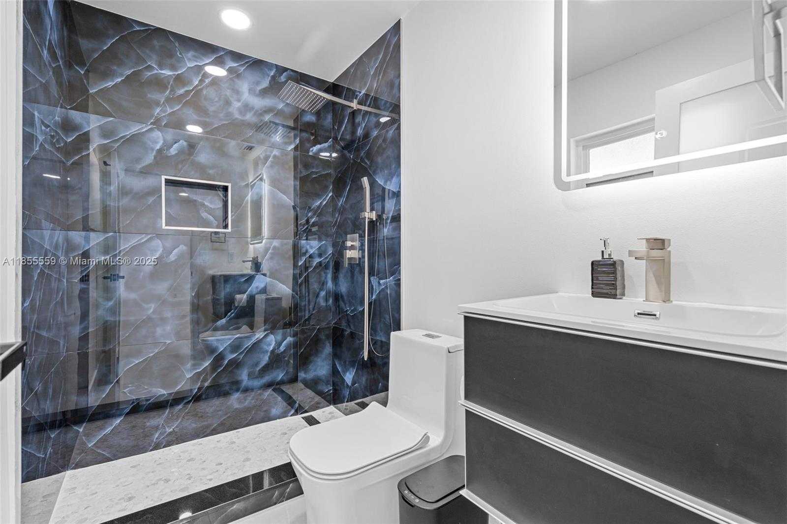 Small Image of 3120 MAGNOLIA WAY, Punta Gorda Number 24