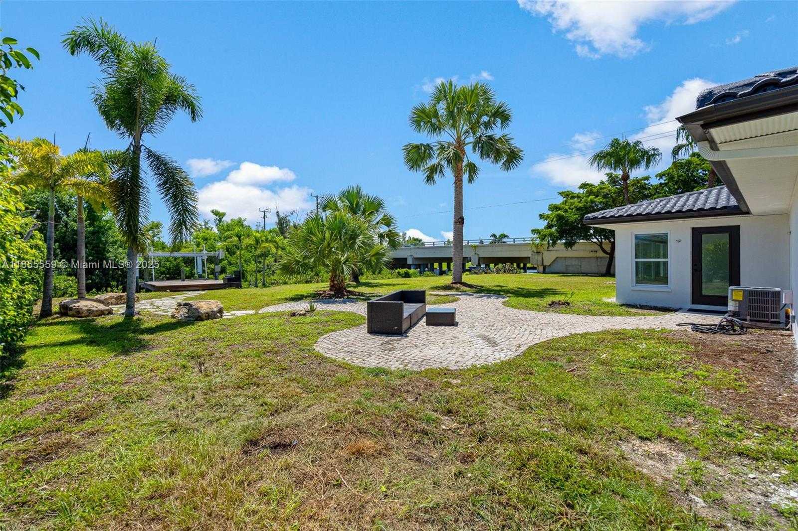 Small Image of 3120 MAGNOLIA WAY, Punta Gorda Number 32