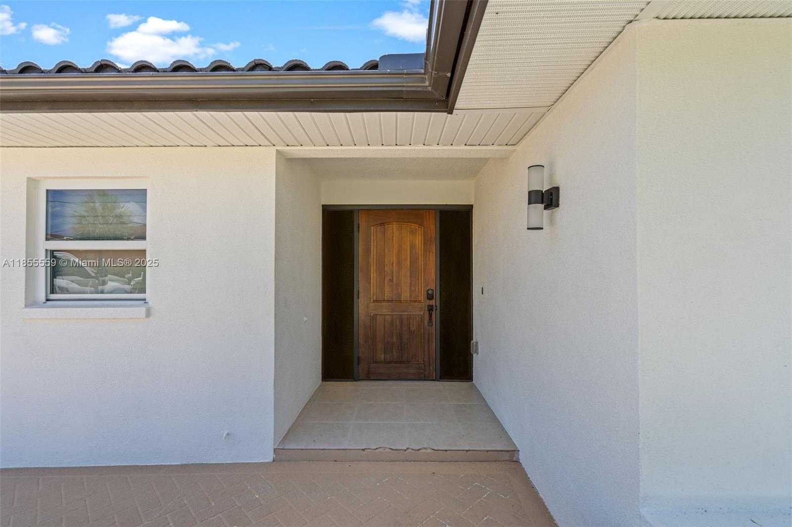 Small Image of 3120 MAGNOLIA WAY, Punta Gorda Number 4