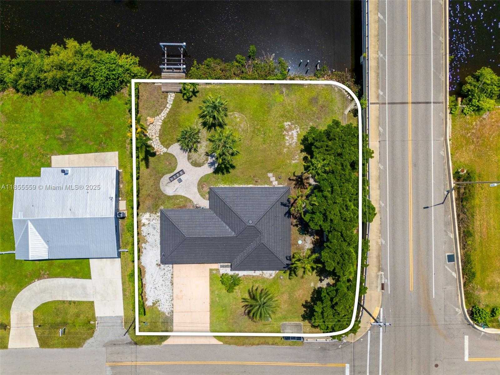 Small Image of 3120 MAGNOLIA WAY, Punta Gorda Number 43