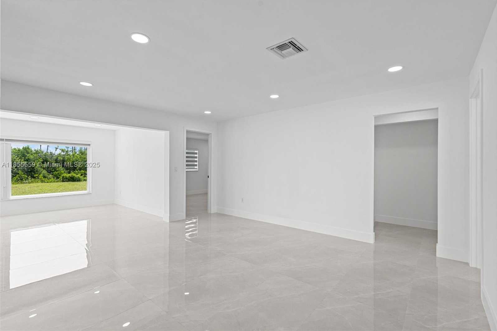 Small Image of 3120 MAGNOLIA WAY, Punta Gorda Number 6