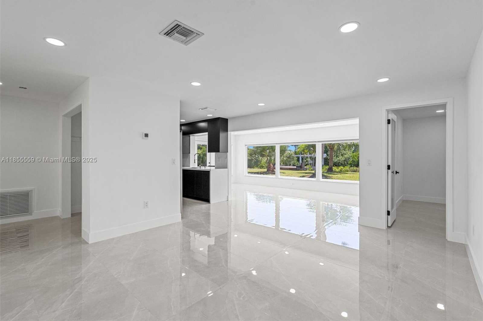 Small Image of 3120 MAGNOLIA WAY, Punta Gorda Number 7