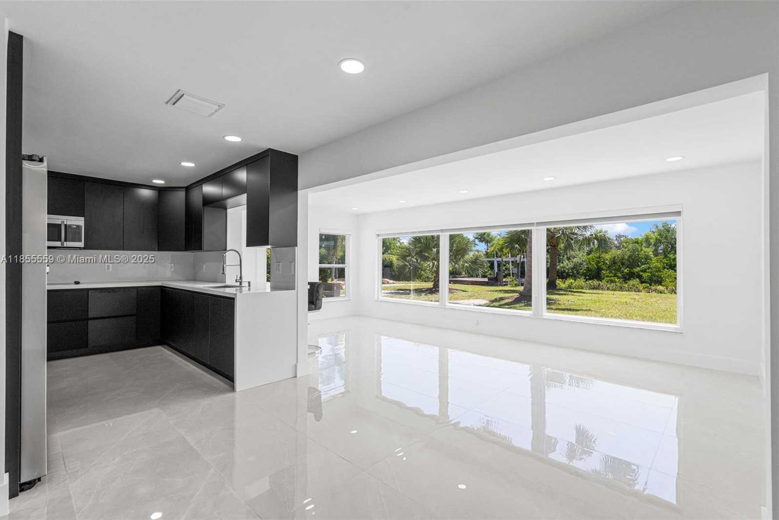 Small Image of 3120 MAGNOLIA WAY, Punta Gorda Number 9