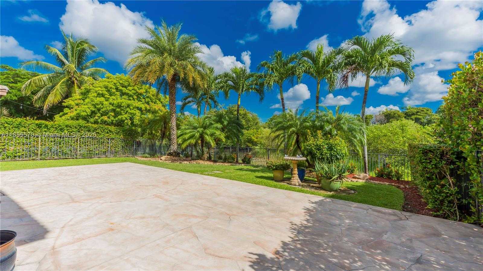 Small Image of 17915 SOUTH WEST 33RD ST, Miramar Number 20