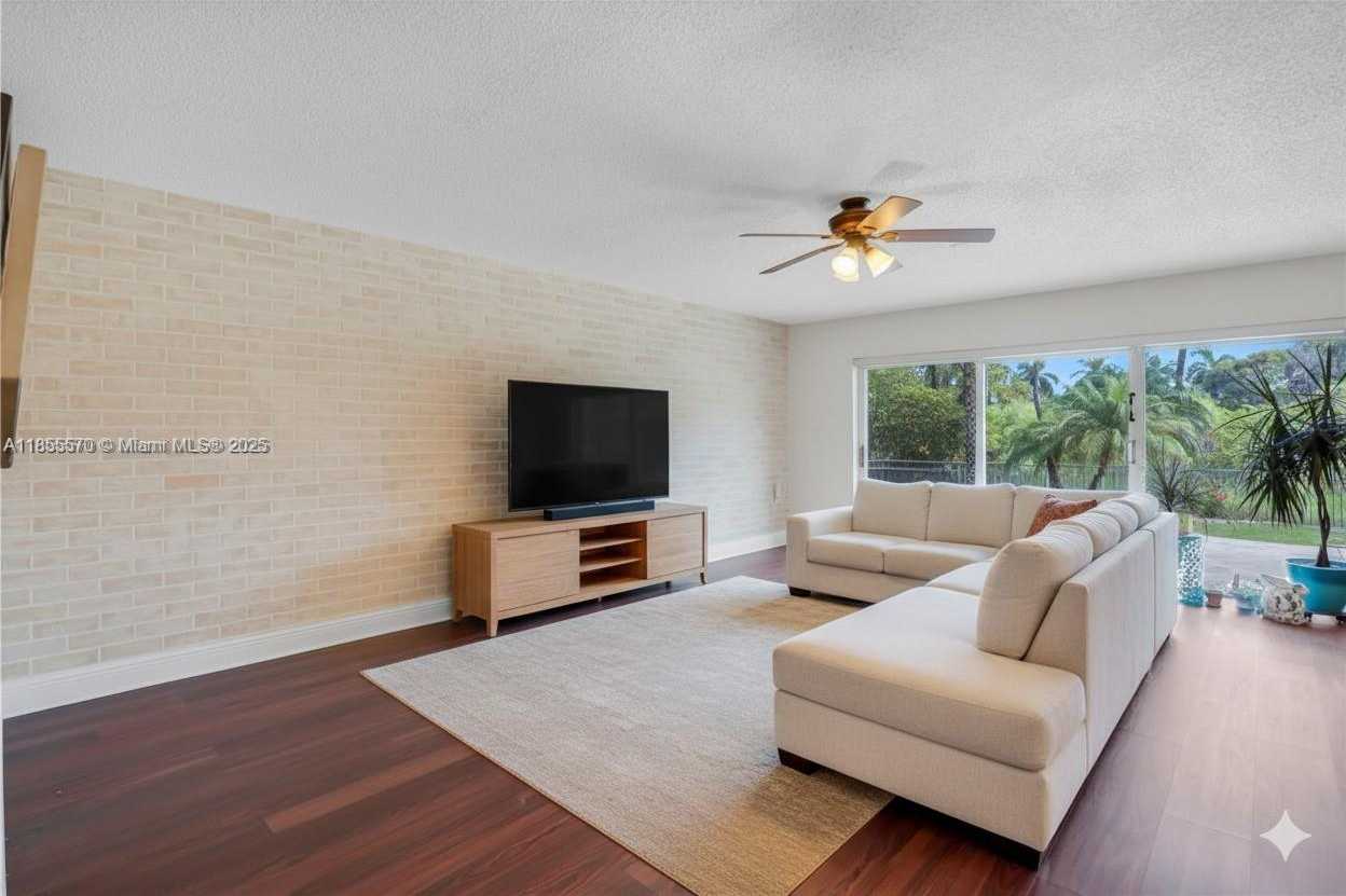 Small Image of 17915 SOUTH WEST 33RD ST, Miramar Number 5