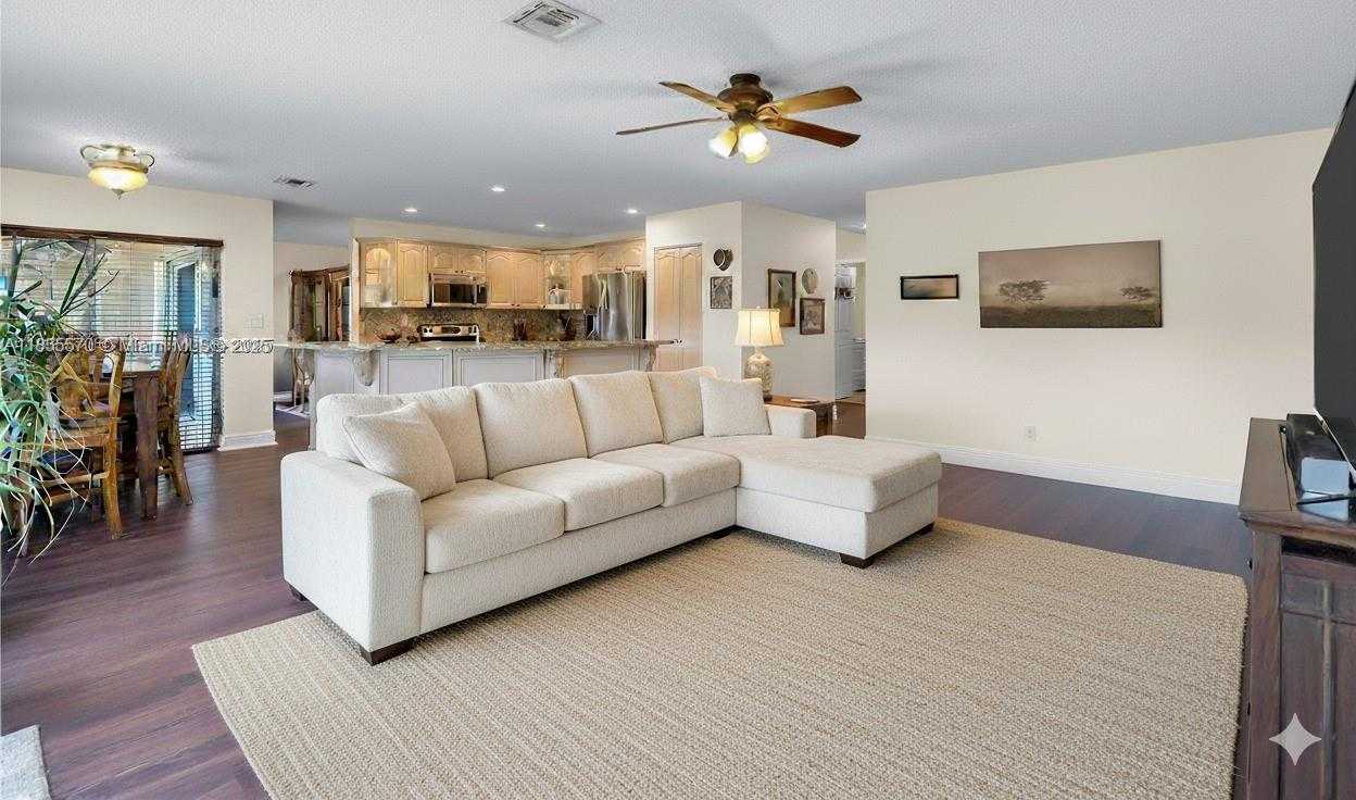 Small Image of 17915 SOUTH WEST 33RD ST, Miramar Number 6