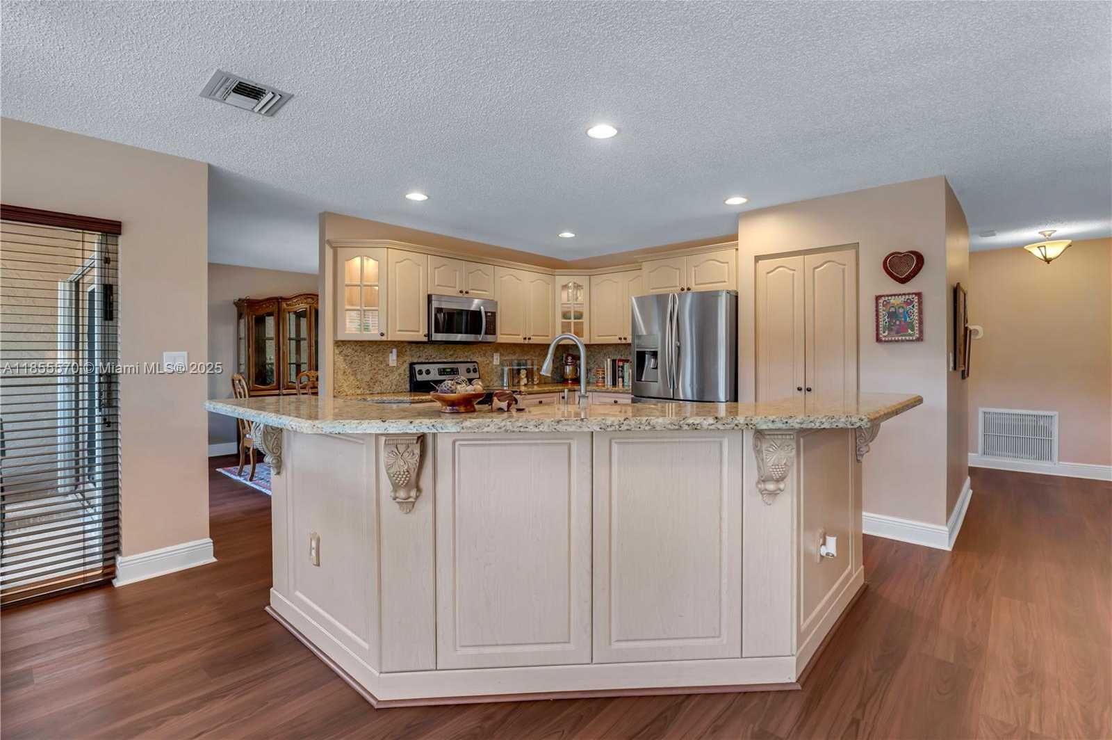 Small Image of 17915 SOUTH WEST 33RD ST, Miramar Number 9